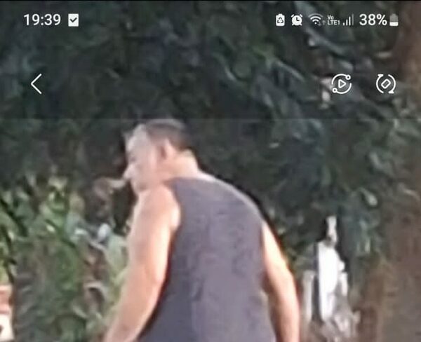 Pistolero tarova salió a amenazar a sus vecinos por la música