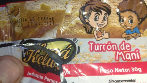 Denuncian entrega de merienda escolar vencida en Encarnación