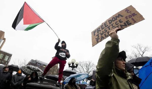 Miles de personas salen a protestar a favor de Palestina en varias ciudades de EE.UU. - Mundo - ABC Color