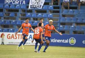 Torneo Apertura: El “Gallo” canta en la punta - Fútbol - ABC Color