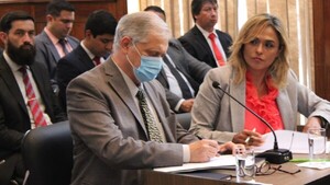 Tras 4 años, no avanza investigación contra fiscala Cano, señala abogado