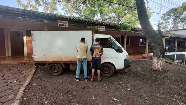 Detienen a dos personas e incautan carne vacuna presumiblemente de contrabando - ADN Digital