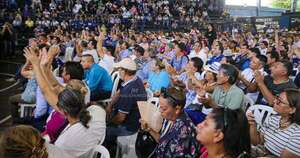 Diario HOY | Convencionales liberales expulsan a cuatro senadores
