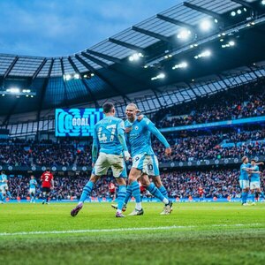 Versus / Foden da la victoria en el derbi a un City que no cede terreno al Liverpool