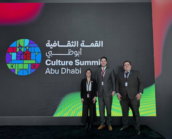 Paraguay marca presencia en la Cumbre de Cultura Abu desarrollada en Dhabi - .::Agencia IP::.