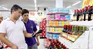 La Nación / Devaluación del dólar, ajuste fiscal y monetario en Argentina fortalecieron comercio formal, destacan
