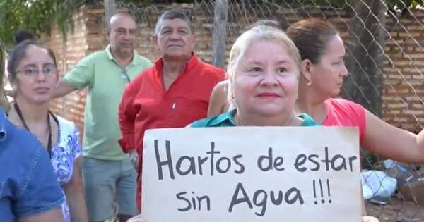 La Nación / Vecinos piden intervenir aguatera
