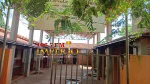 Hurto de cables en escuela impide desarrollo de clases en el barrio General Genes - Radio Imperio 106.7 FM
