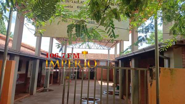 Hurto de cables en escuela impide desarrollo de clases por falta de luz - Radio Imperio 106.7 FM