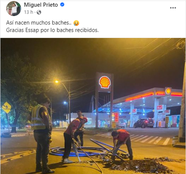 Viejas cañerías de la ESSAP siguen generando baches - La Clave