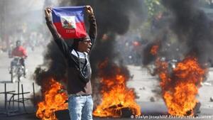 Crisis en Haití: al menos diez muertos en una fuga masiva de presos tras el asalto de bandas armadas a dos cárceles