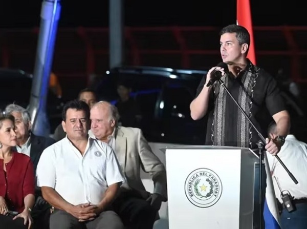 Peña califica de “miserable” la expulsión de senadores del PLRA