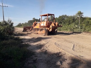 Continúan tareas para la transitabilidad de caminos en el Alto Paraguay - .::Agencia IP::.
