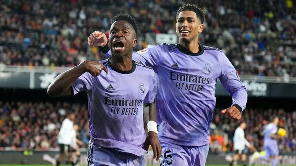 Versus / La Liga está analizando un vídeo con insultos racistas a Vinicius