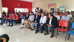 Versus / Se inaugura oficialmente el Centro Educativo "Adriano Irala" en el Parque Azulgrana
