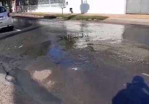 Video: desagüe cloacal lleva dos semanas con pérdidas - Crónicas Ciudadanas - ABC Color