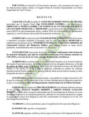 Ordenan análisis de balanza incautada de presuntos microtraficantes