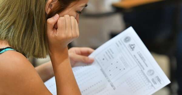 Diario HOY | Habilitan postulación a más de 100 becas universitarias