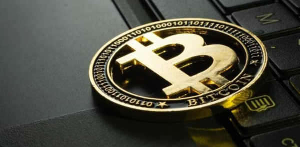 El bitc贸in supera los 65.000 d贸lares y se acerca a cifra r茅cord - Revista PLUS