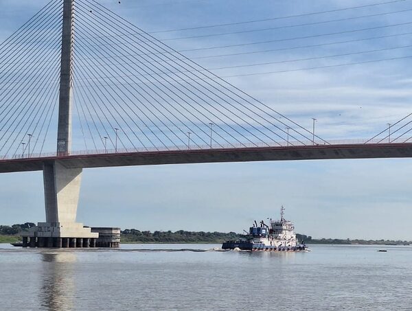 Gobernador de Central no conoce el impacto en lo social que traería el puente Héroes del Chaco · Radio Monumental 1080 AM