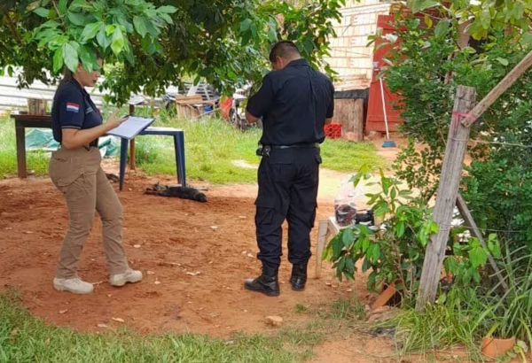 Imputan a mujer por derramar nafta y prender fuego a su pareja - Noticiero Paraguay