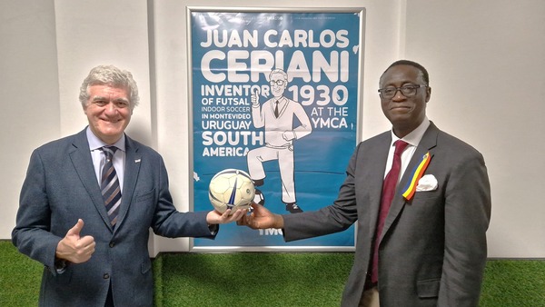 La World YMCA tributa homenaje al creador del futbol de salón - La Tribuna