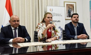 BARÁN ANUNCIA NIVELACIÓN A G. 10 MILLONES PARA ESPECIALISTAS DE LA PASANTÍA RURAL - Itapúa Noticias