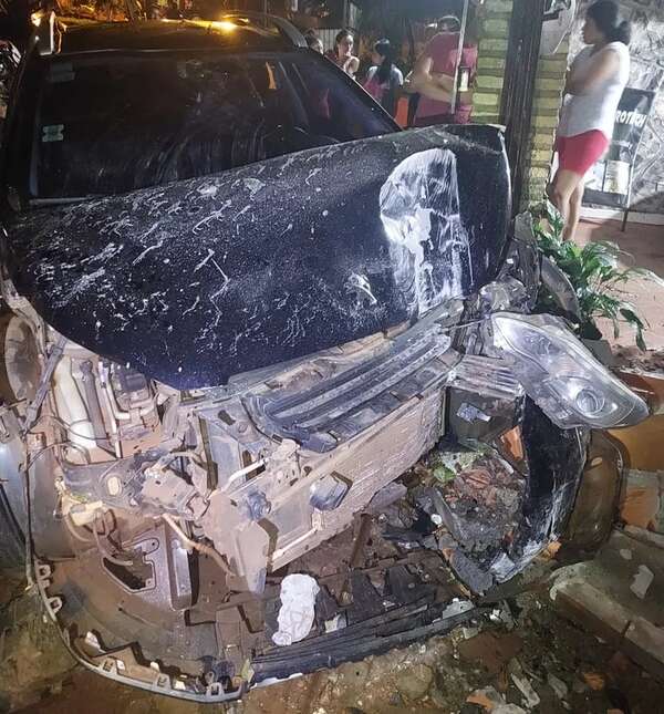 Joven denuncia tortura tras accidente en automóvil arrendado - ABC en el Este - ABC Color