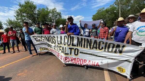 Repudian pésimo servicio de la ANDE y falta de conclusión de asfalto en Canindeyú - Nacionales - ABC Color
