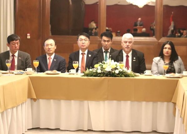 Comitiva coreana inicia visita al pa铆s para impulsar proyecto Tren de Cercan铆as - Revista PLUS