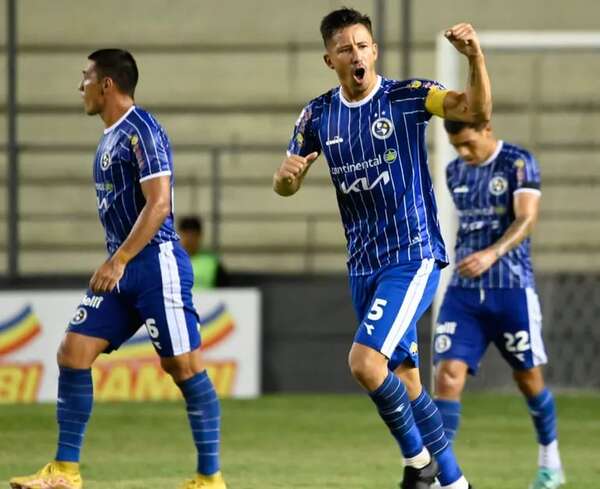 Torneo Apertura: Primera alegría danzarín - Fútbol - ABC Color