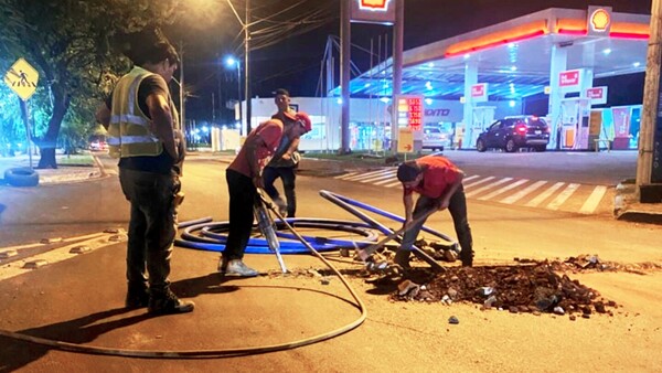 CDE: Obsoleta red de cañerías de la Essap eterniza drama de los baches