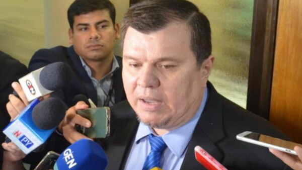 Dionisio aprieta a Fleitas con pedido de auditoría a la CGR