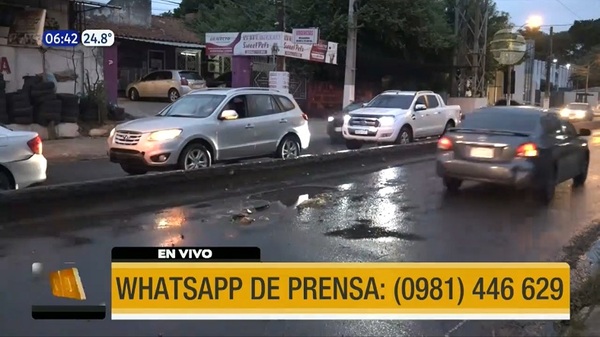Espantosos baches en Cacique Lambaré arriesgan a la gente - Noticias Paraguay