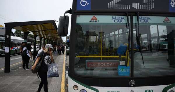 La Nación / Argentina enfrenta un paro de buses de 24 horas