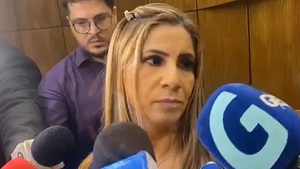 Roya Torres insiste que su "nepobaby" no infringe ninguna norma - Noticias Paraguay