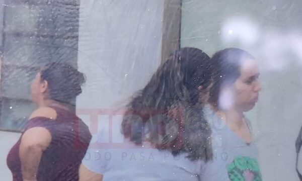 (VIDEO) Vecinos acusan de adicta a madre de bebé fallecido y médicos no encuentran rastros de violencia