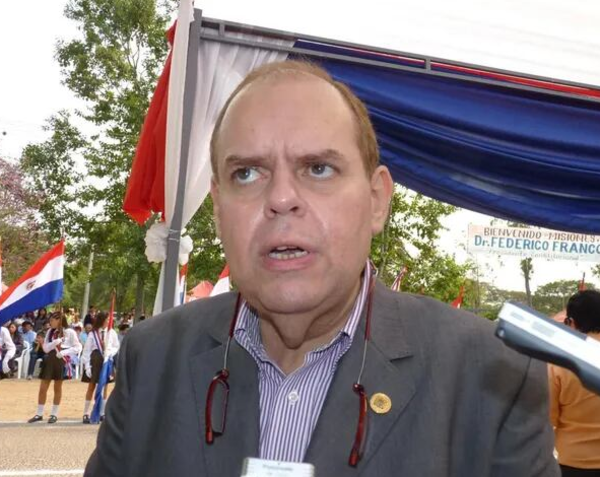 Juez decreta prescripción de causa contra extitular de la EBY Enrique Cáceres - PDS RADIO Y TV