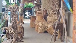 Locales que obstaculizaban el paso fueron despejados en el Mercado 4 - Megacadena - Diario Digital