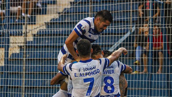 Base de jugadores y el DT son las claves
