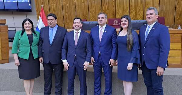 La Nación / Carlos Arrechea y Marcelo Salinas completan la Mesa Directiva de Diputados