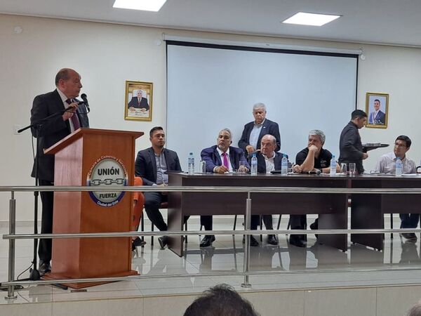 Ministro Diesel participó de jornada de trabajo interinstitucional en Alto Paraná