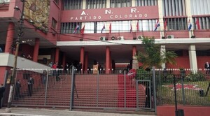 Reeleción y expulsión de expresidente no estarán en la agenda en Convención de la ANR - Unicanal