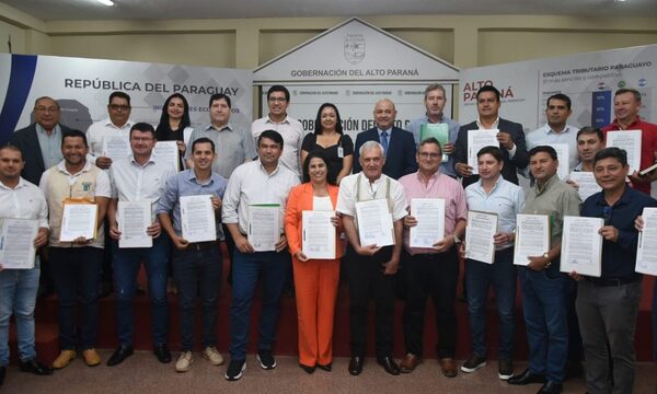 Autoridades sanitarias e intendentes analizan sistema de salud de Alto Paraná