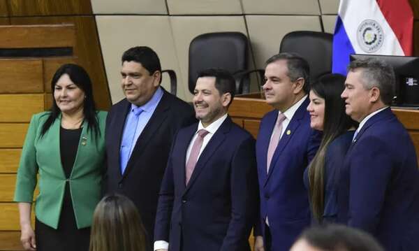 Latorre es reelecto y demuestra nula voluntad de acabar con el nepotismo - Política - ABC Color