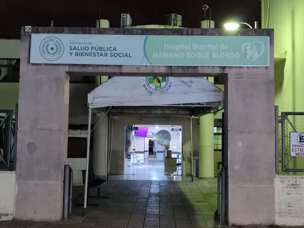 Hallan feto en desagüe del Hospital de Mariano Roque Alonso - Policiales - ABC Color