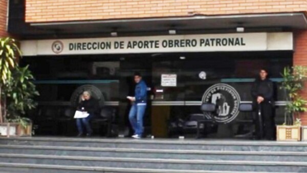 IPS: Acusan que firma se apropia de aportes