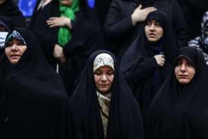 AI denuncia campaña de represión masiva contra mujeres que no usan velo en Irán - Mundo - ABC Color