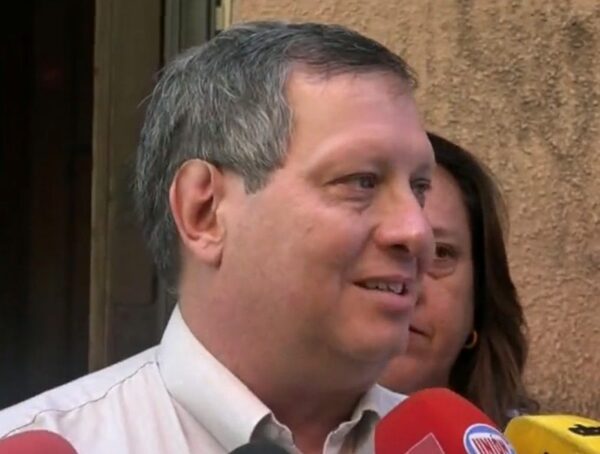 “Es una invitación para enfrentar a estas mafias por otras vías”, dice Guillermo Ferreiro tras el apercibimiento a la fiscal Cano · Radio Monumental 1080 AM