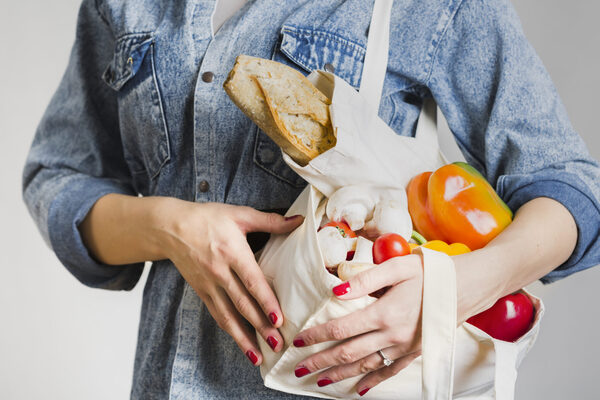 Servicios esenciales y alimentos fueron los principales impulsores de la inflación interanual a febrero - MarketData